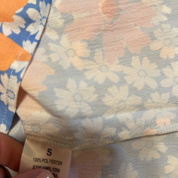 New Pink Lily dress size Small. Floral Print. - Picture 5 of 5